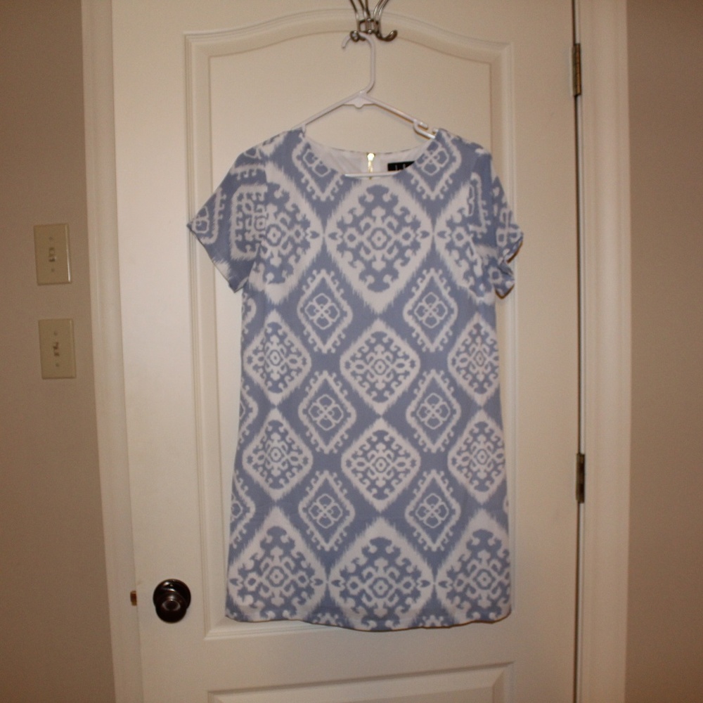 Lulu's Patterned Shift Dress - Picture 2 of 6